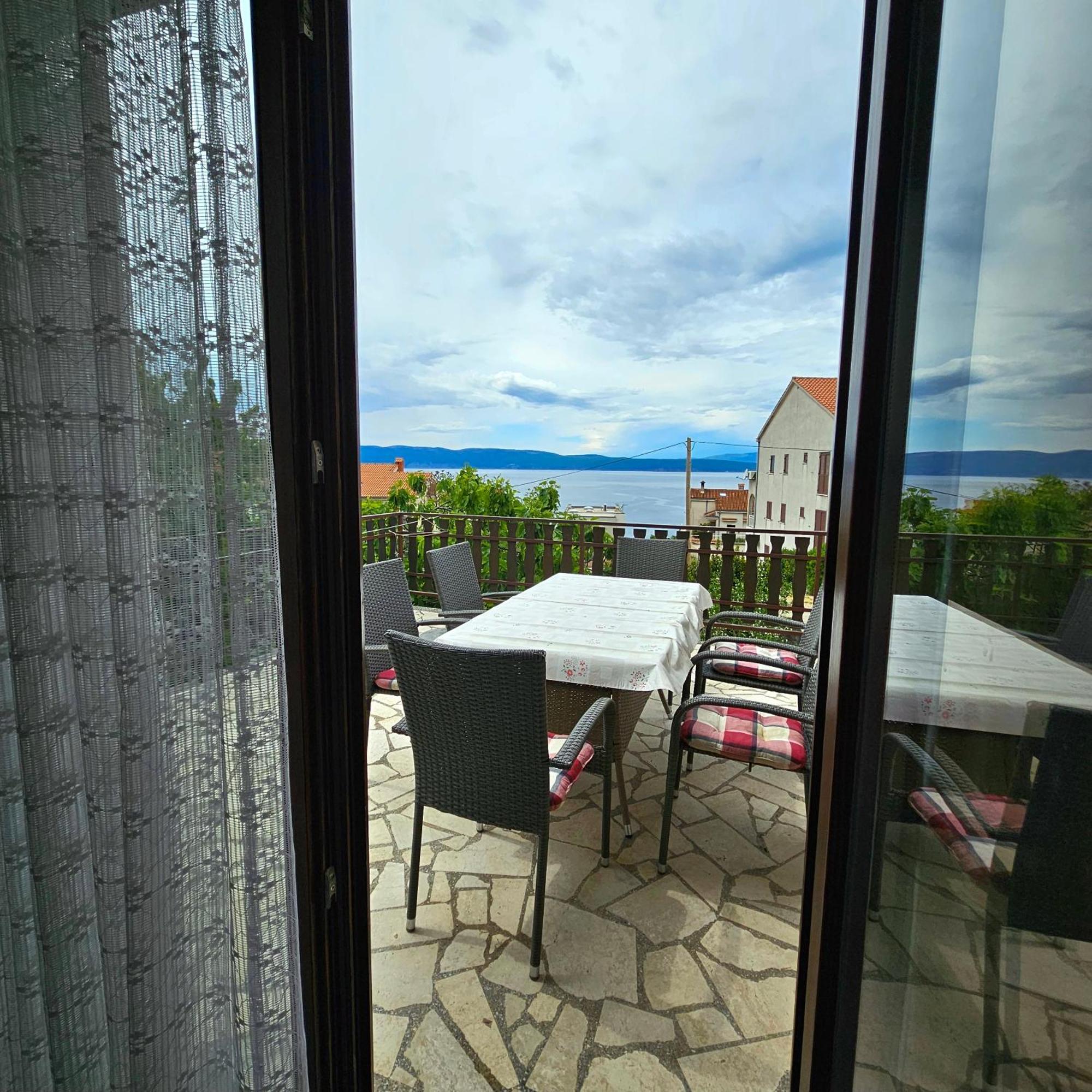 Apartman Agava Njivice Exterior foto